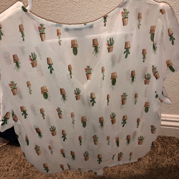 Cute Forever 21 Cactus Crop Top - Picture 3 of 4
